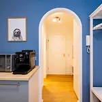 Nettes Kleines Mit Stellplatz 아파트 뷔르츠부르크