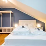 Nettes Kleines Mit Stellplatz 아파트