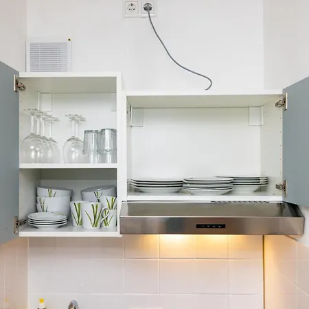 Apartment Nettes Kleines Mit Stellplatz