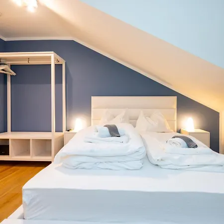 Nettes Kleines Mit Stellplatz Apartmán